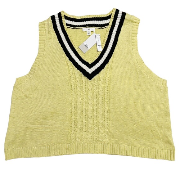 BP Nordstrom NWT Vest Sweater Sz 1X 3X Sleeveless V Neck Stretchy Cropped - Picture 2 of 4